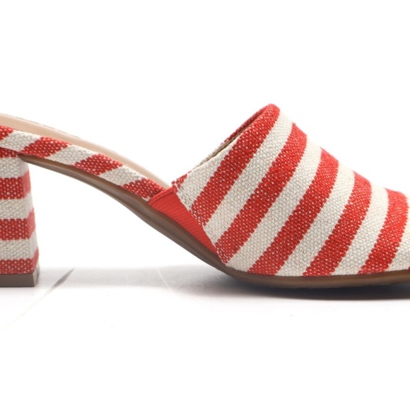 Aerosoles Women's Entree Heeled Sandal, White w/ Red Stripes, Size 9.5 Wide - Picture 2 of 5